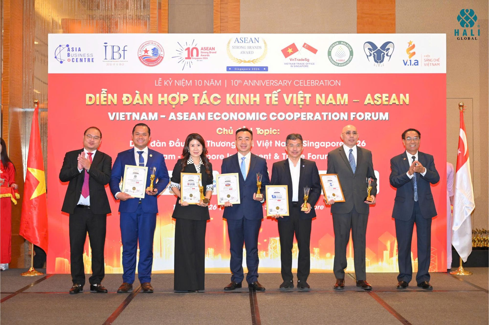 CÙNG VỚI VIETNAM AIRLINES - HALI GLOBAL VINH DỰ ĐƯỢC VINH DANH TOP 5 THƯƠNG HIỆU MẠNH ASEAN 2026
